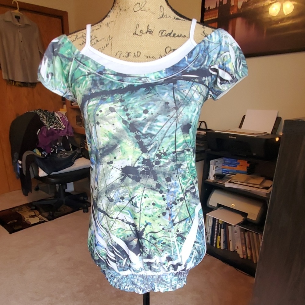 Rue 21 paint splatter cold shoulder top size